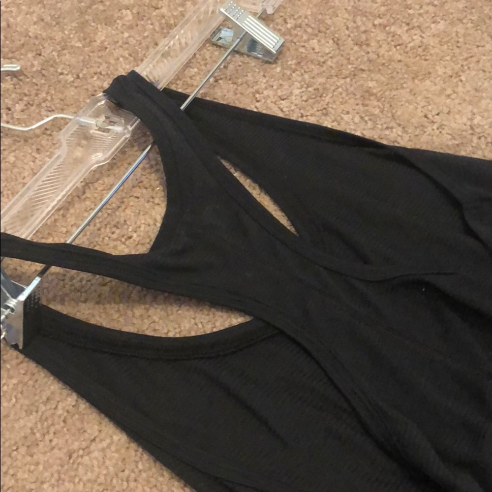 Under Armour HeatGear Run Black Tank Top - Picture 5 of 5